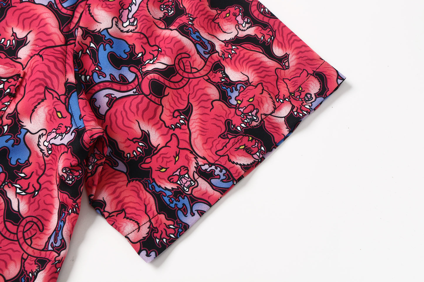 百虎Hundred Tigers Shirt Red 赤霞