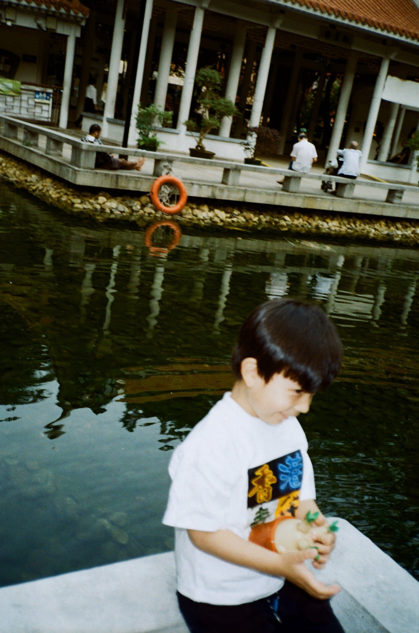 真。香港青年 HK Young Blood Kids Tee White