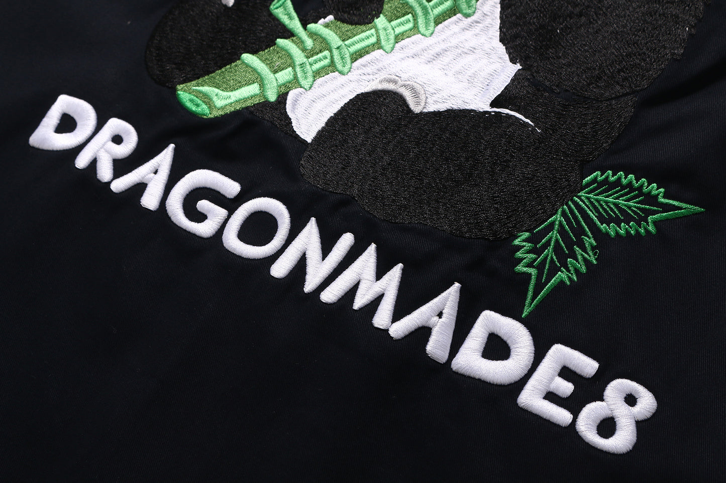 白舟花熊Panda Shirt