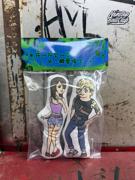 牙欣俊少Pillow dolls